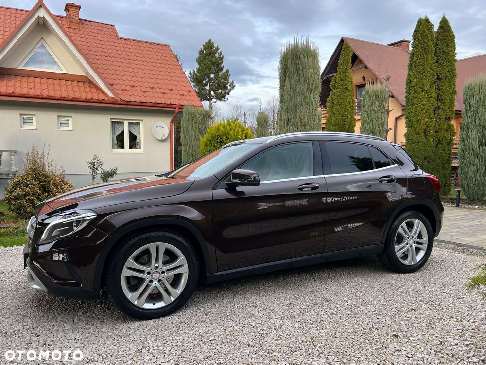 Mercedes-Benz GLA 250 4-Matic - 2