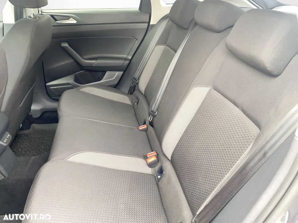 Volkswagen Taigo 1.0 TSI DSG Life - 17