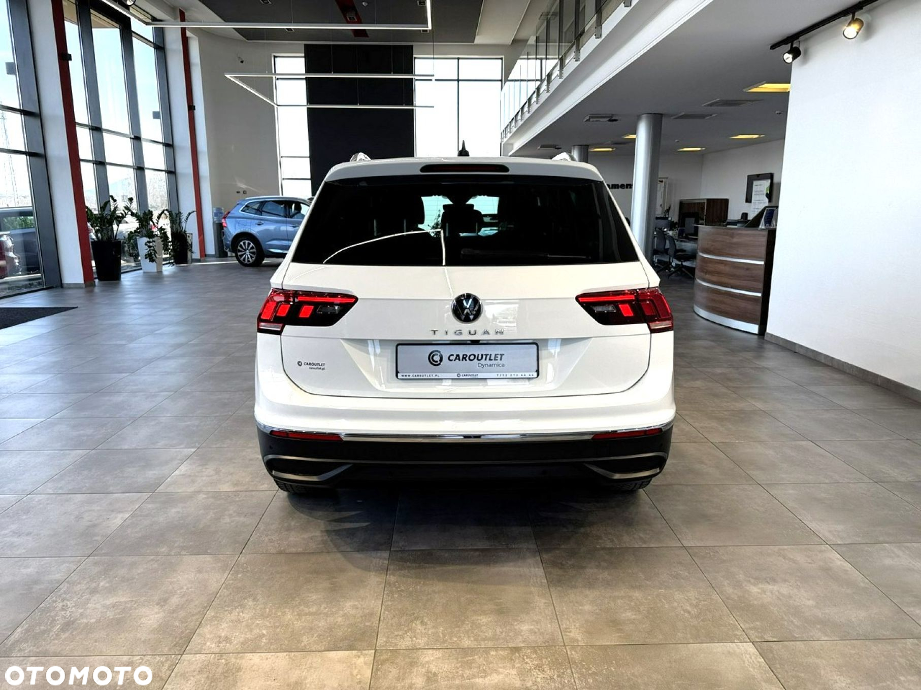 Volkswagen Tiguan - 8