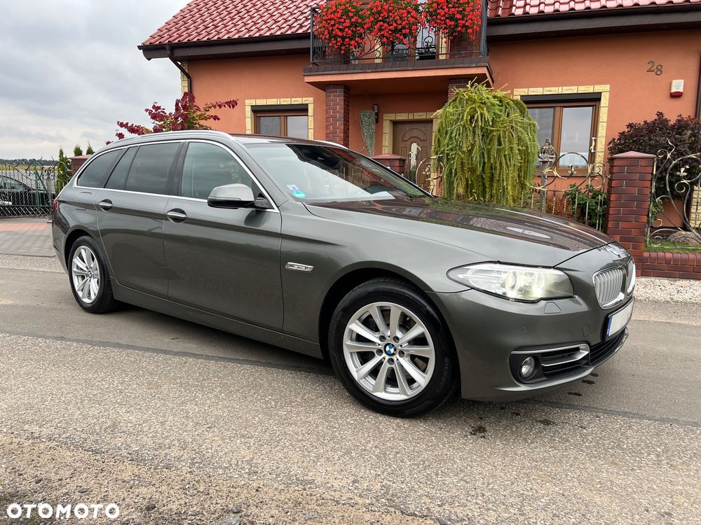 BMW Seria 5 525d Sport-Aut Modern Line - 16