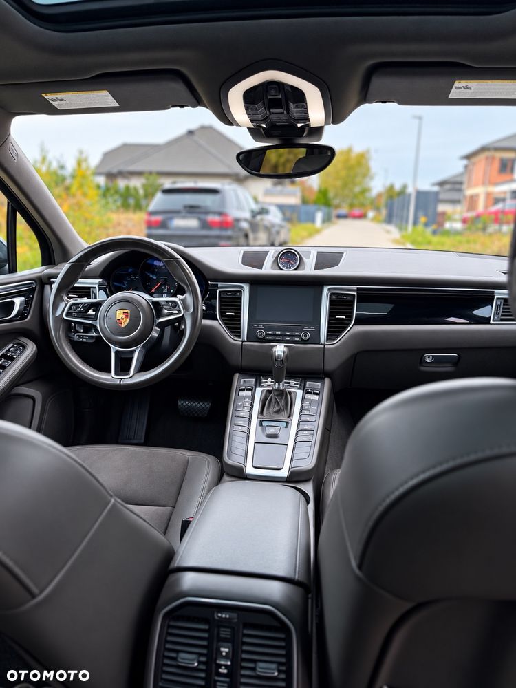 Porsche Macan 2018 photo 2