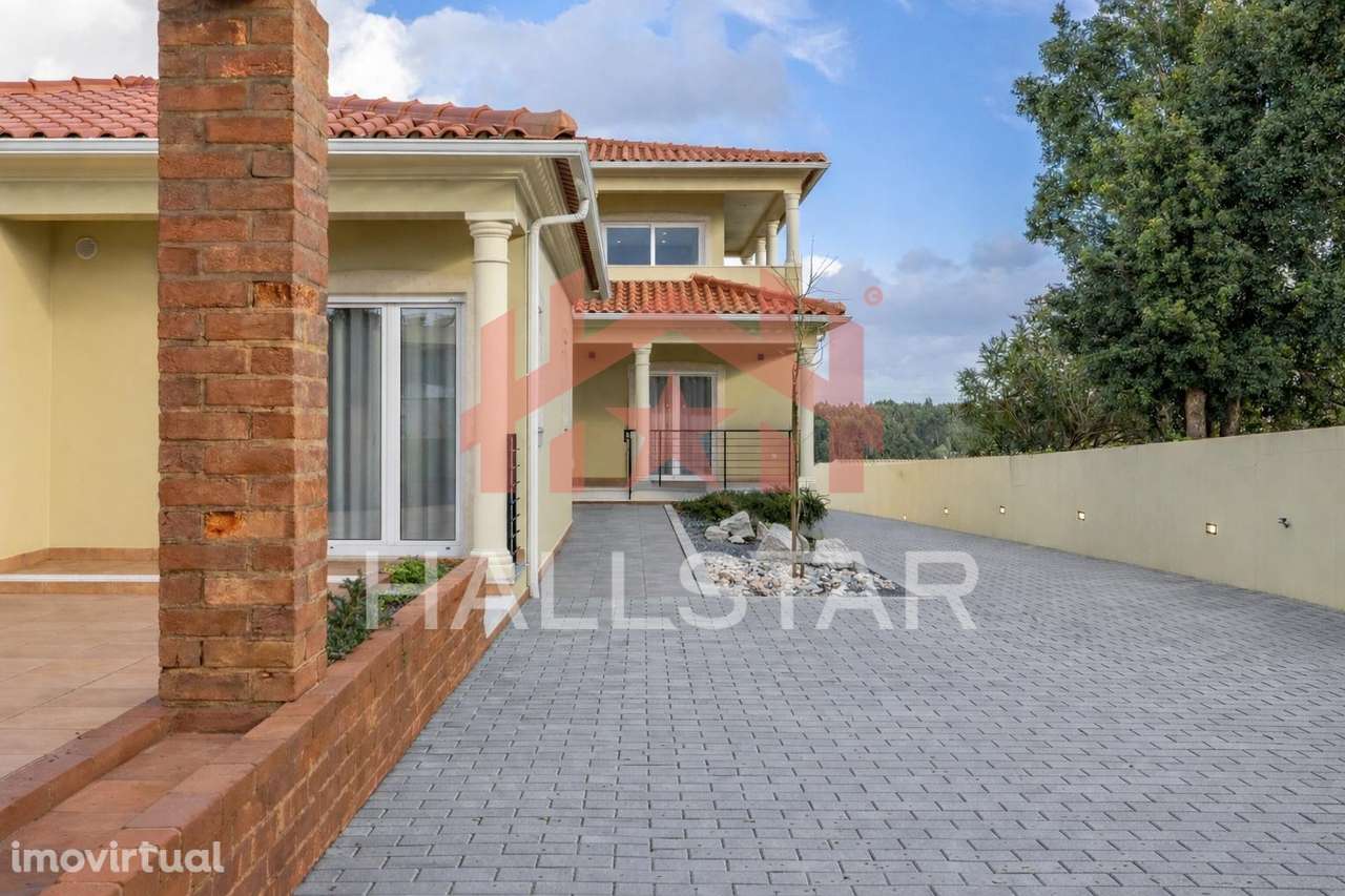Moradia de Luxo T4 / Lote com 890m² / Marinha Grande - Grande imagem: 2/57