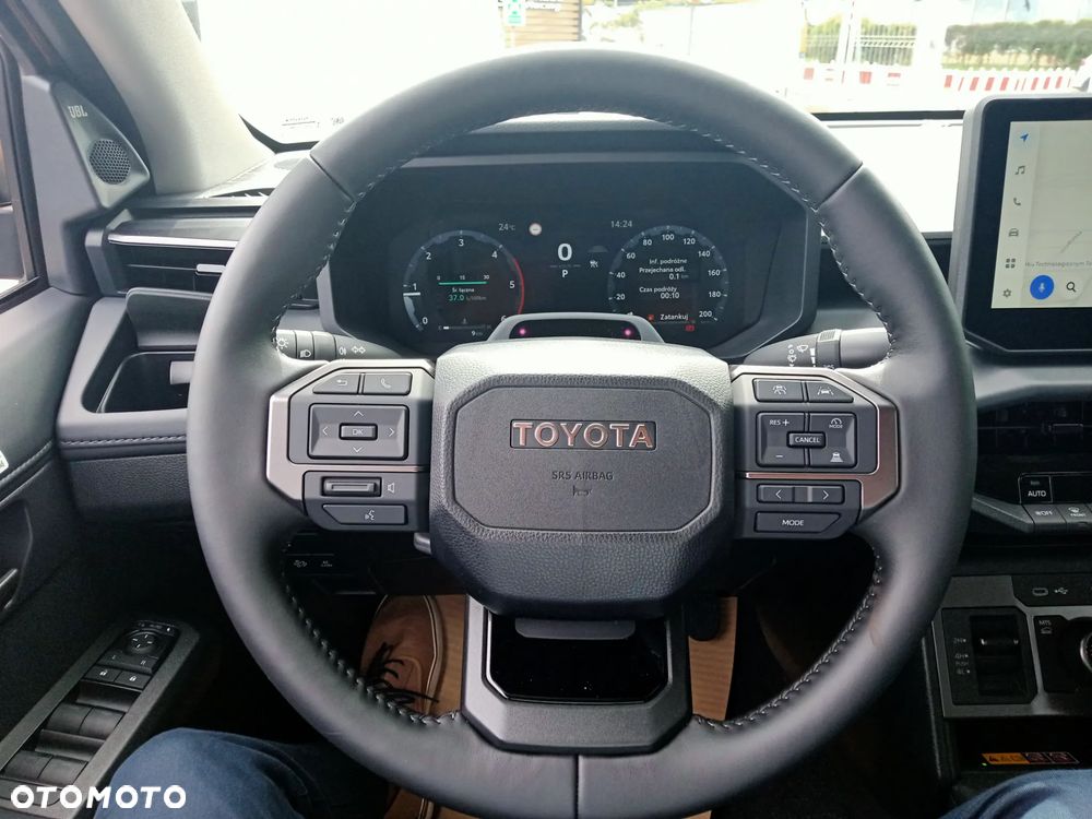 Toyota Hilux 2.8 D-4D Double Cab Invincible 4x4 - 17