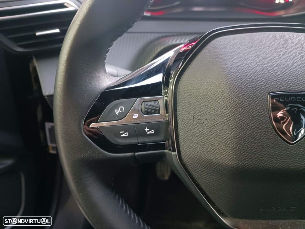 Peugeot 2008 1.2 PureTech Active Pack - 22