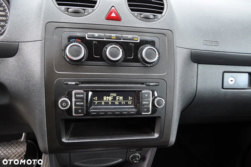 Volkswagen Caddy Comfortline DSG - 18