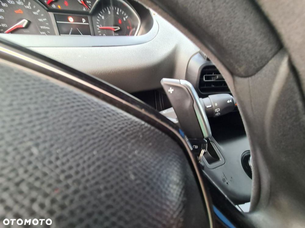 Peugeot Rifter 1.5 BlueHDI Allure S&S - 23