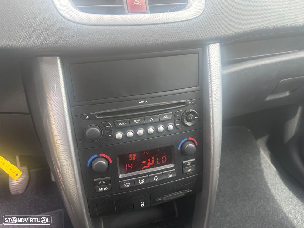 Peugeot 207 SW 1.4 Sport - 13