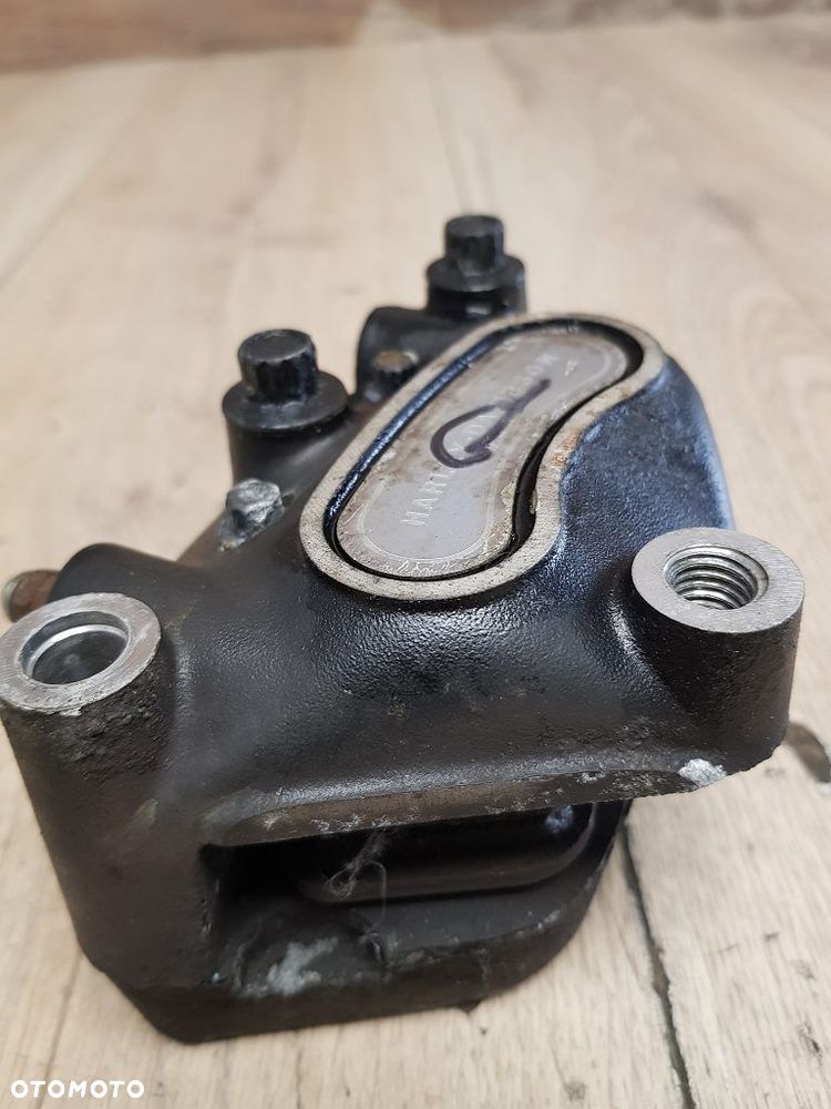 Zacisk hamulcowy przód Harley Davidson Softail Fat Boy  44046-00D - 4