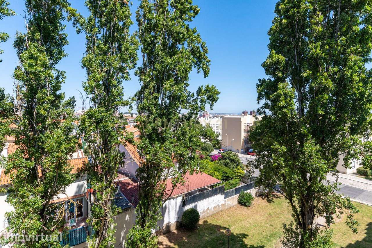 T2 com 68 m² em Carcavelos – conforto, tranquilidade e uma excelente o - Grande imagem: 4/30