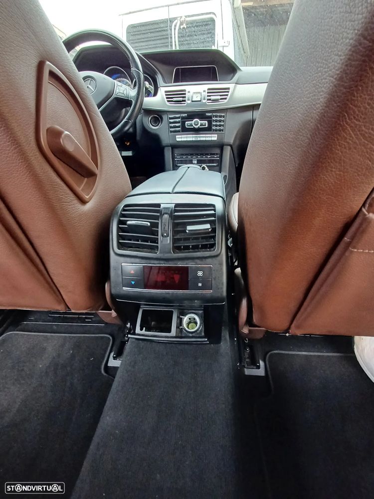 Mercedes-Benz E 300 Bluetec Hybrid Avantgarde - 16
