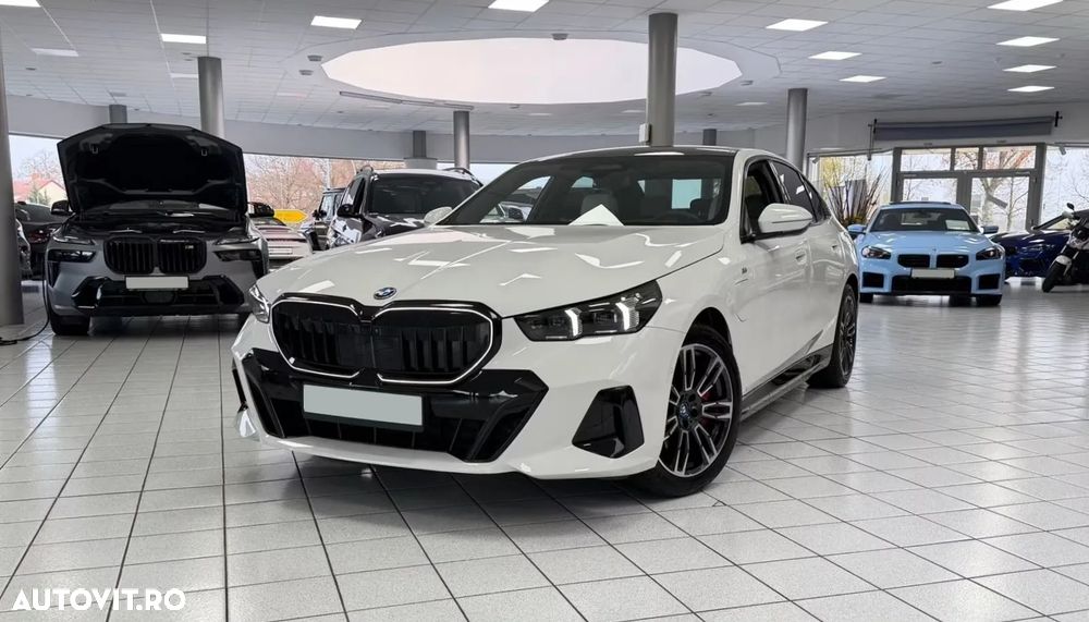 BMW Seria 5 550e xDrive Aut. - 1