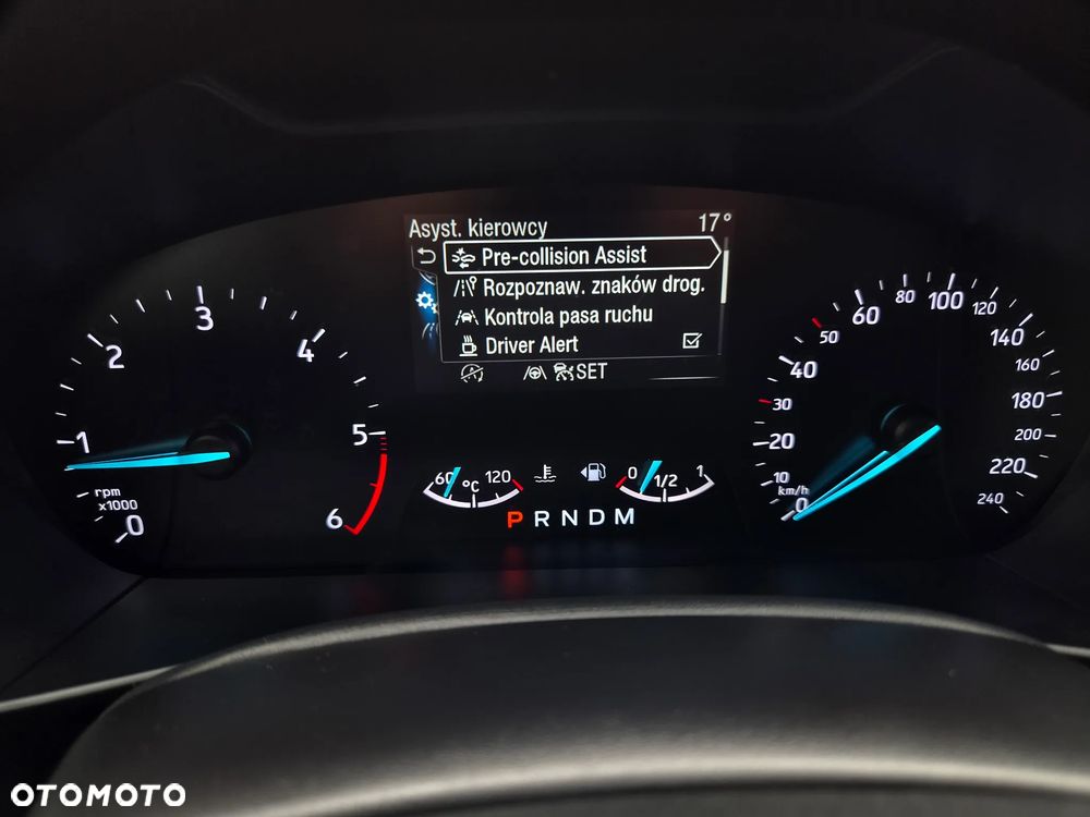 Ford Focus 1.5 EcoBlue Start-Stopp-System TITANIUM - 20