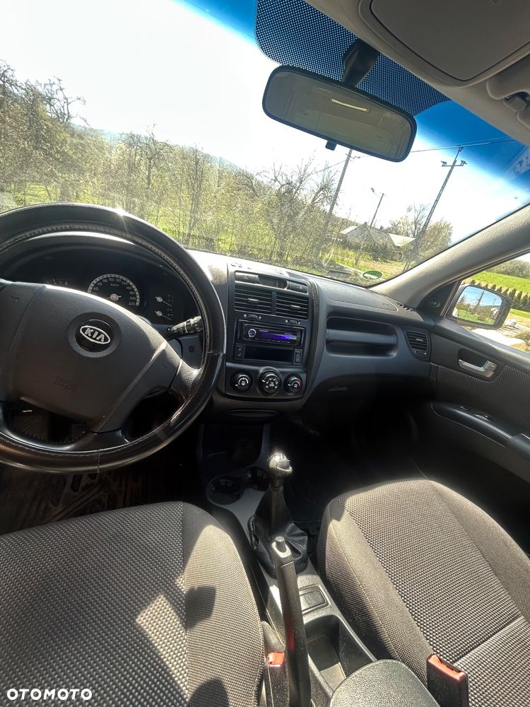 Kia Sportage 2.0 Tour - 2
