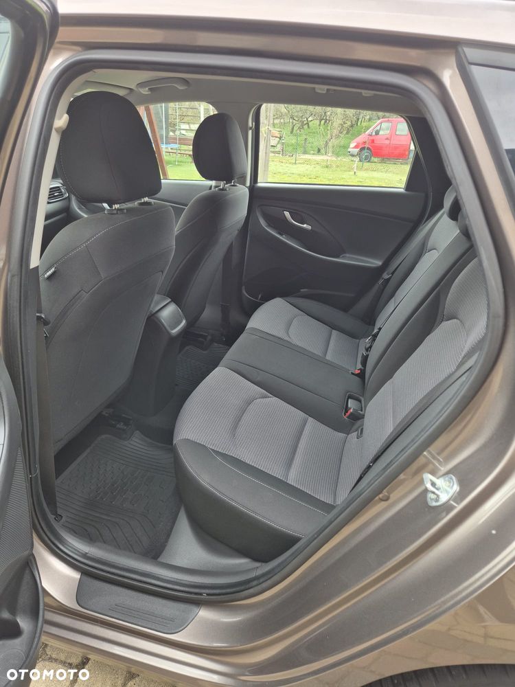 Hyundai i30 1.5 DPI Modern - 14