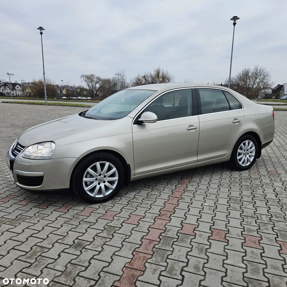 Volkswagen Jetta 1.9 TDI United - 5