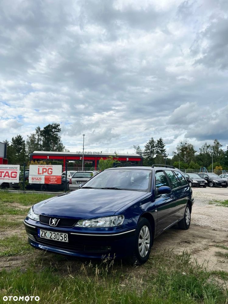 Peugeot 406 - 1