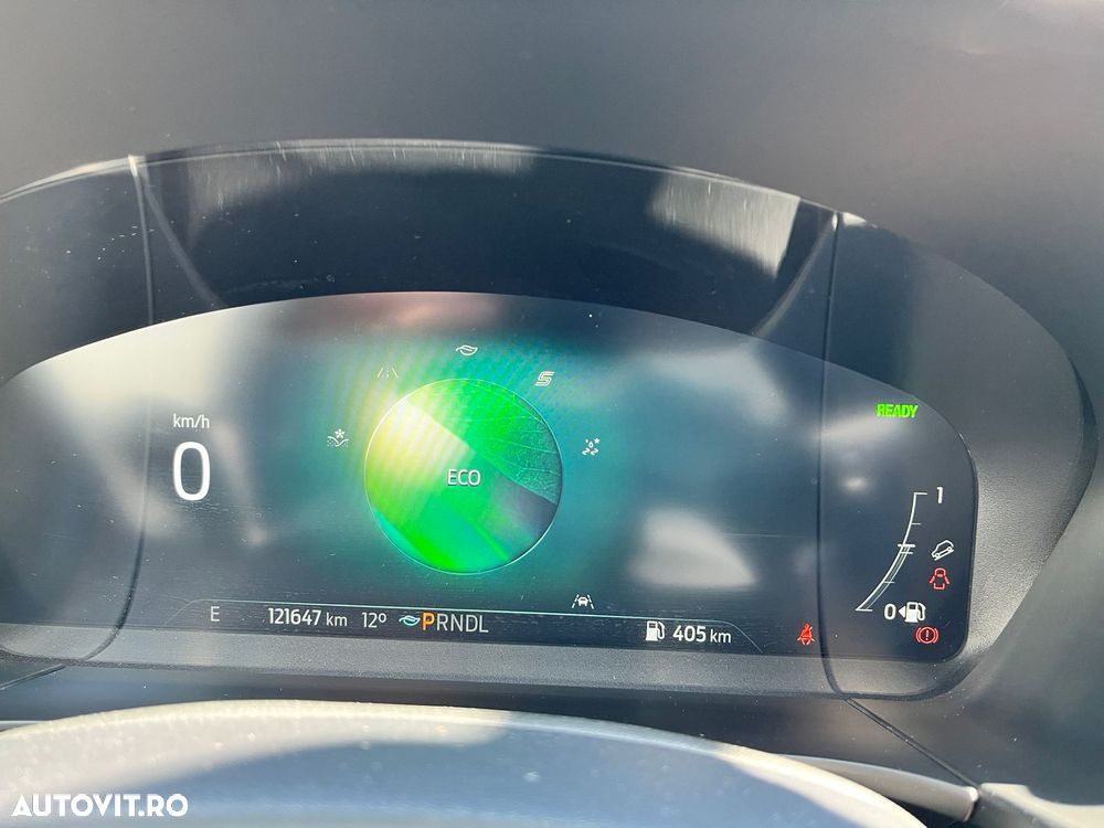 Ford Kuga 2.5 Duratec FHEV TITANIUM X - 30