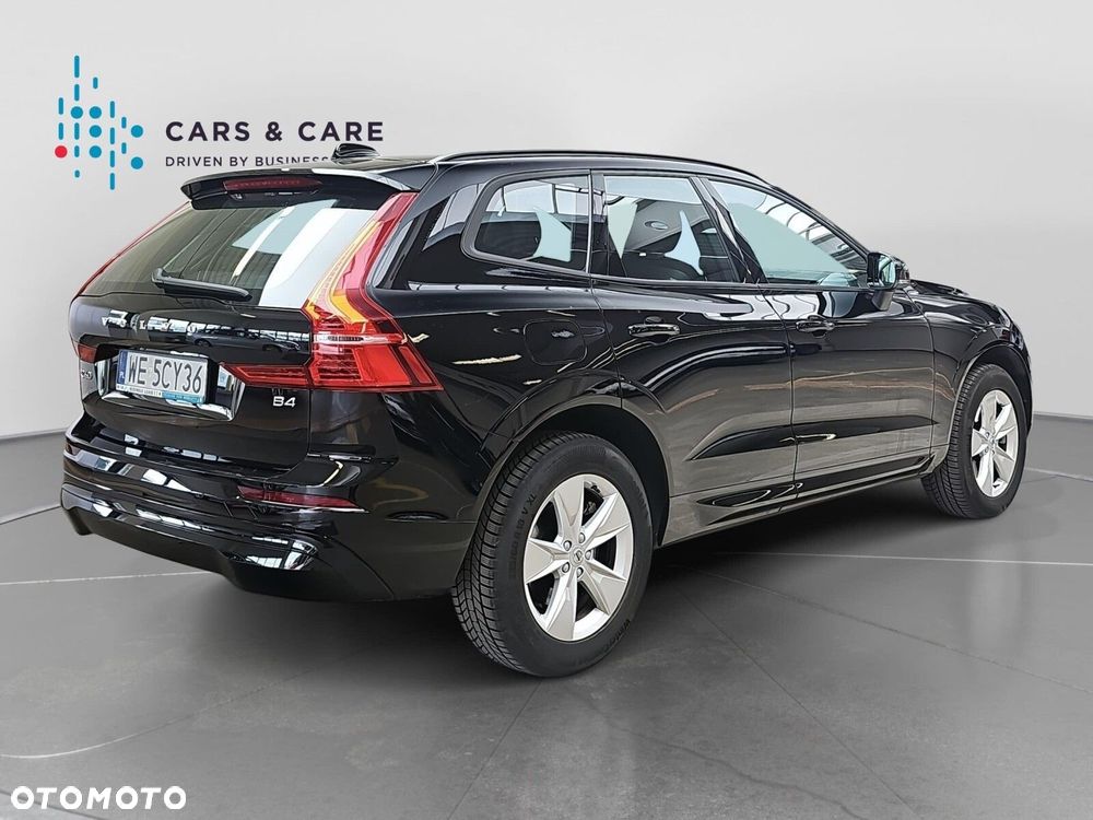 Volvo XC 60 B4 B Essential - 24