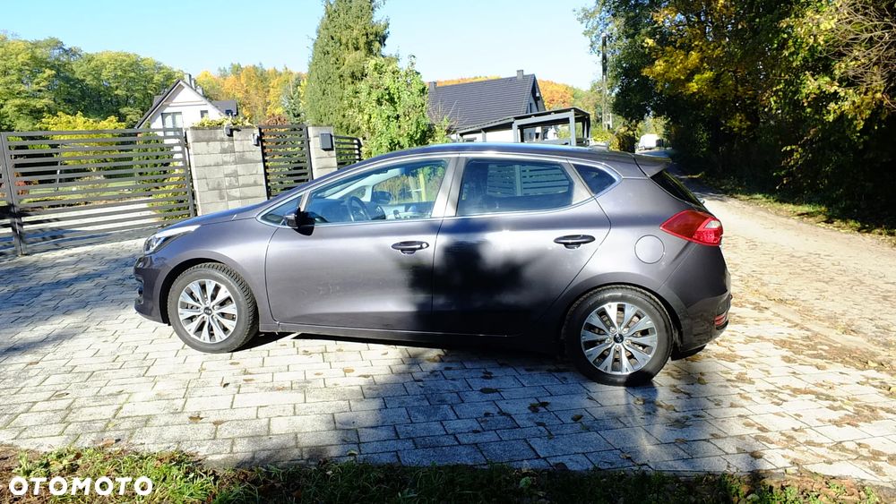 Kia Ceed - 15