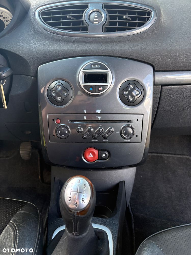 Renault Clio 1.2 16V Dynamique - 9