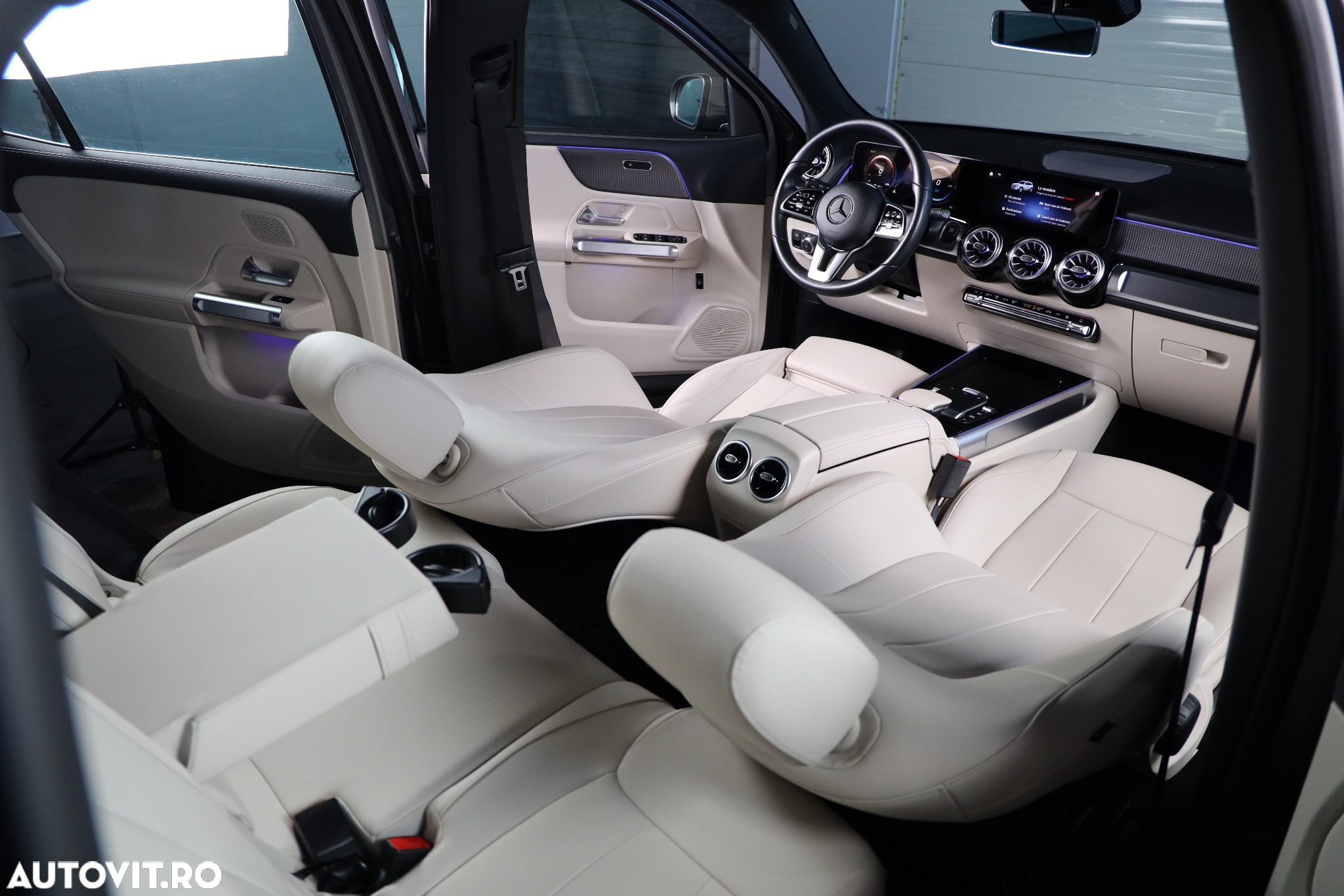 Mercedes-Benz EQB 300 4MATIC - 17