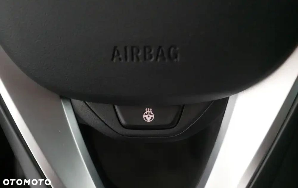 BMW X3 xDrive20i Advantage - 32