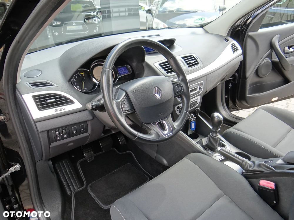 Renault Megane ENERGY TCe 115 Start & Stop Authentique - 23