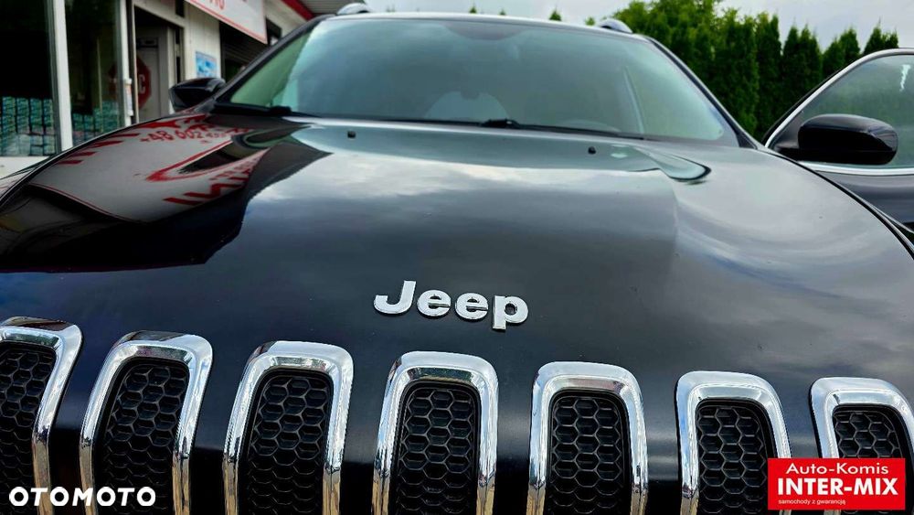 Jeep Cherokee - 18