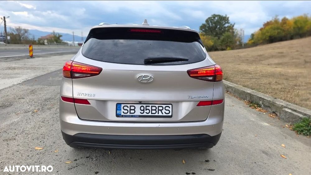 Hyundai Tucson 1.6 GDI 2WD 6MT ISG Style - 6