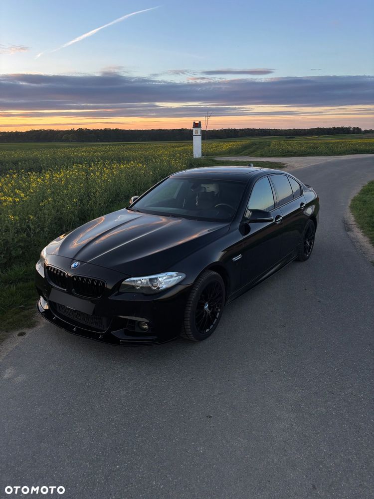 BMW Seria 5 528i - 1