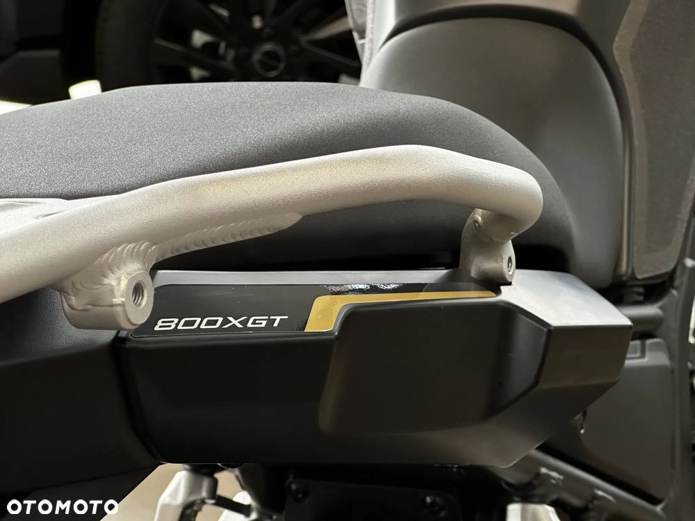 KOVE 800X Touring - 40