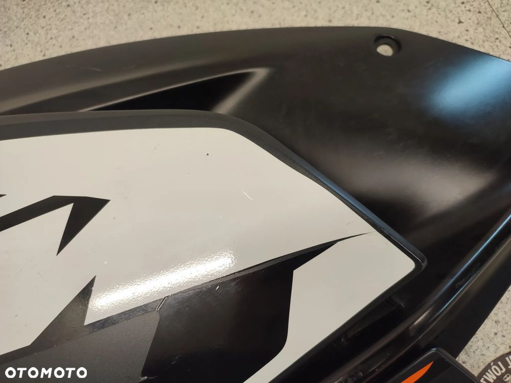 Owiewka, osłona, bok, boczek KTM RC 125 RC125 - 13