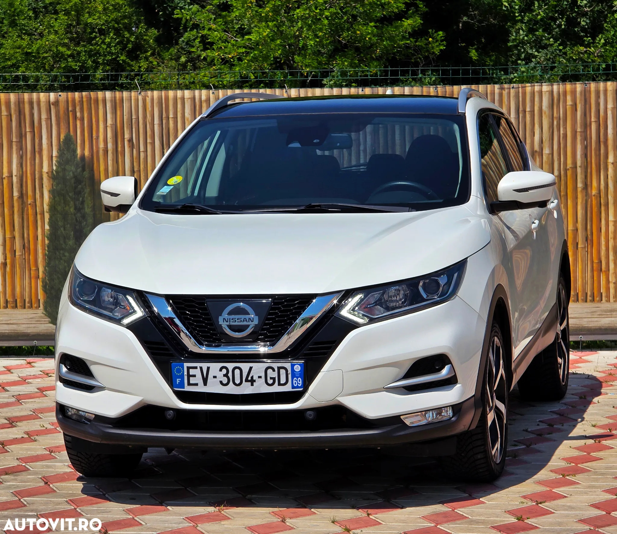 Nissan Qashqai 1.5 DCI Start/Stop N-Connecta - 2