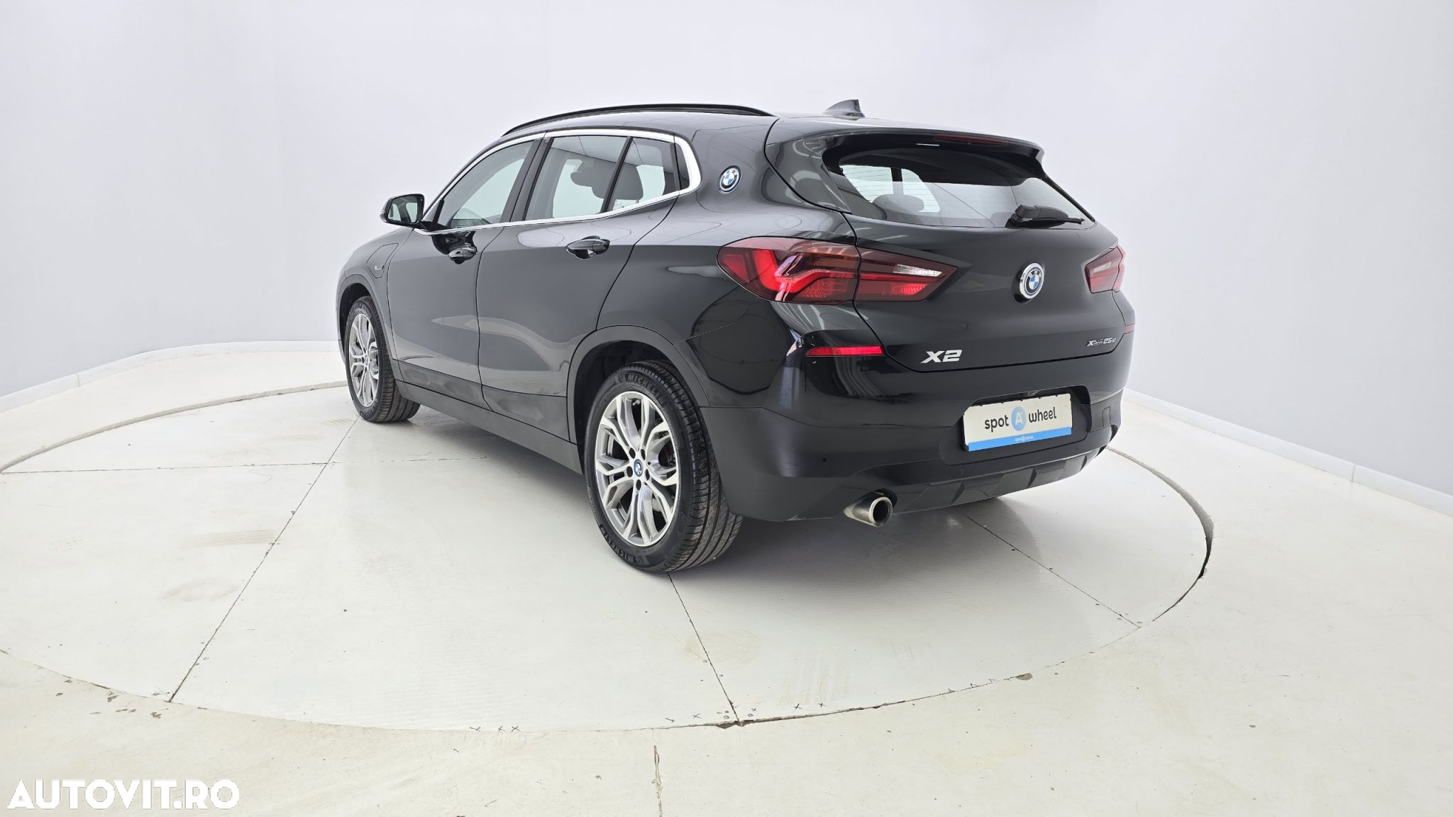 BMW X2 xDrive25e AT PHEV - 8