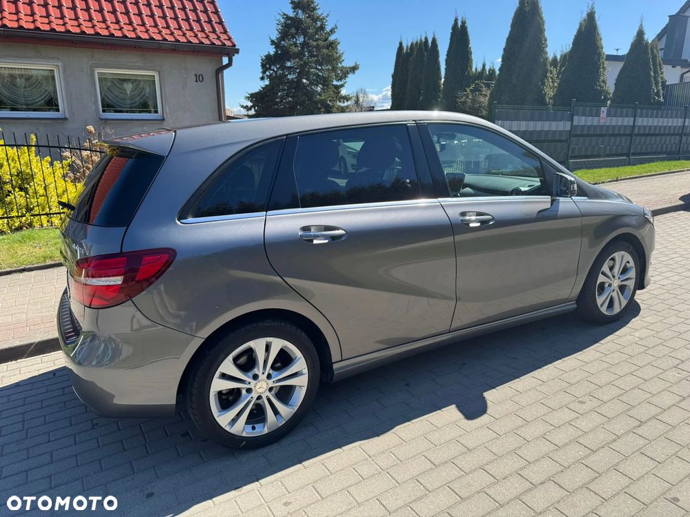 Mercedes-Benz Klasa B 250 4Matic 7G-DCT UrbanStyle Edition - 5