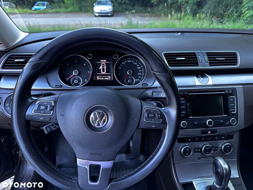 Volkswagen Passat 2.0 TDI Highline DSG - 14