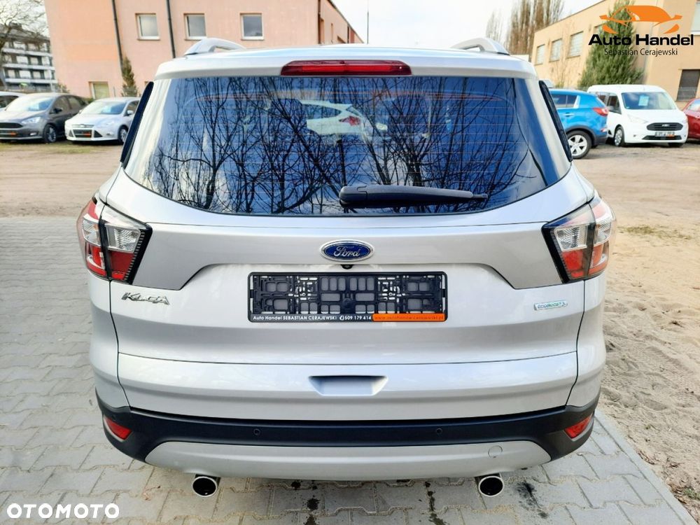 Ford Kuga 1.5 EcoBoost 2x4 Titanium - 9