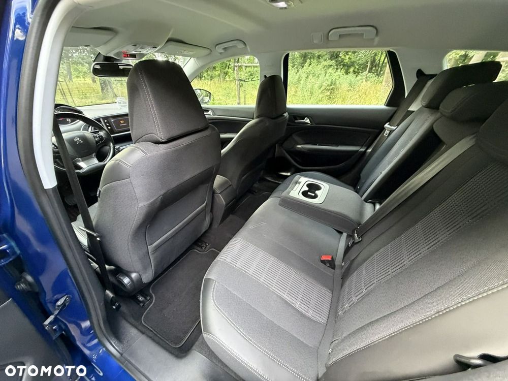 Peugeot 308 - 23