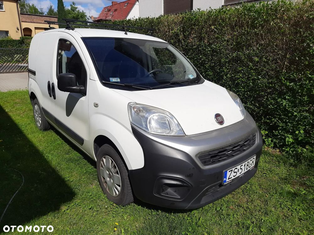 Fiat Fiorino Kombi 8V Base - 1