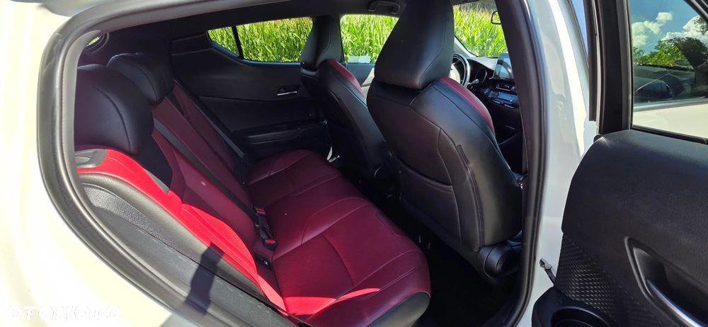 Toyota C-HR - 8