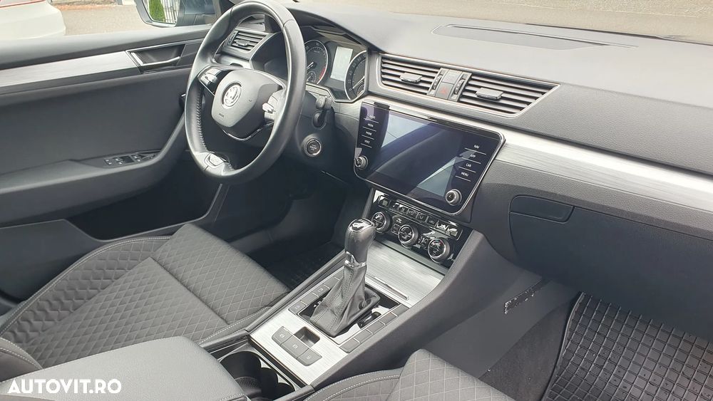 Skoda Superb 2.0 TDI 4X4 DSG Ambition - 11