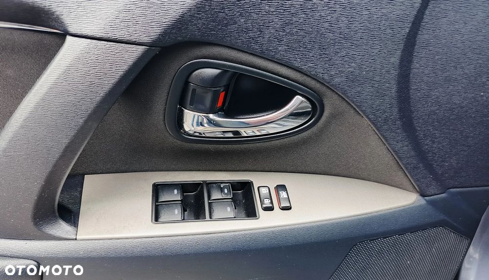 Toyota Avensis 1.8 Executive - 7