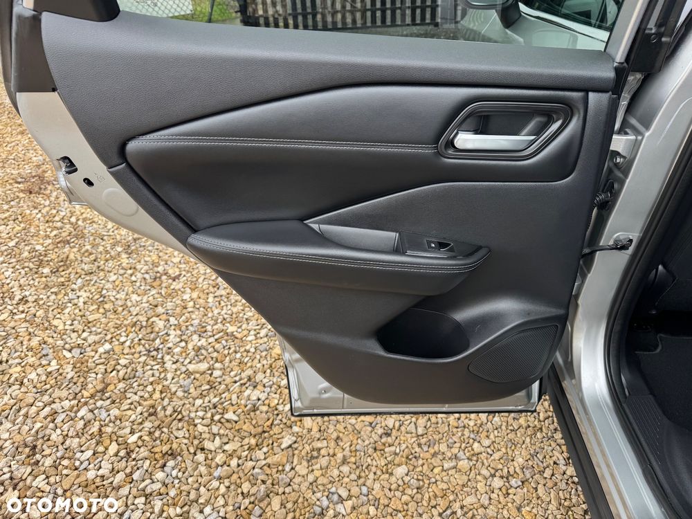 Nissan Qashqai 1.3 DIG-T N-Connecta DCT - 20