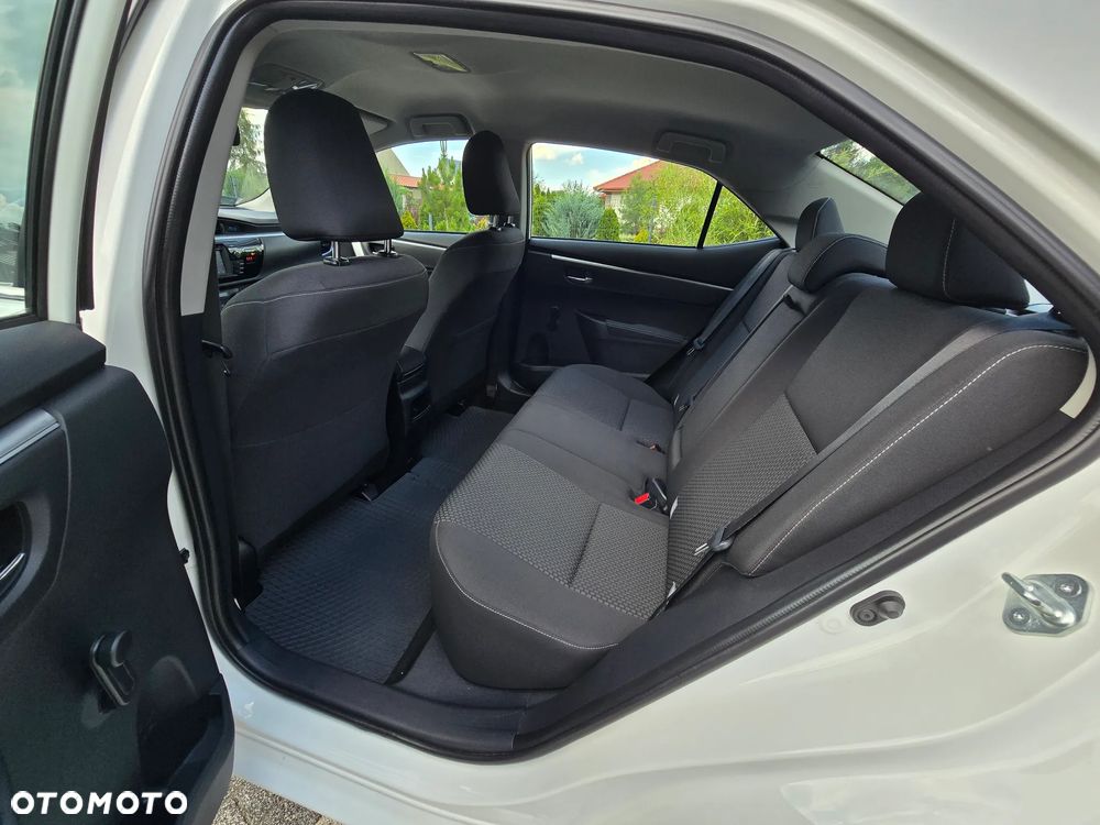 Toyota Corolla 1.6 Premium - 9
