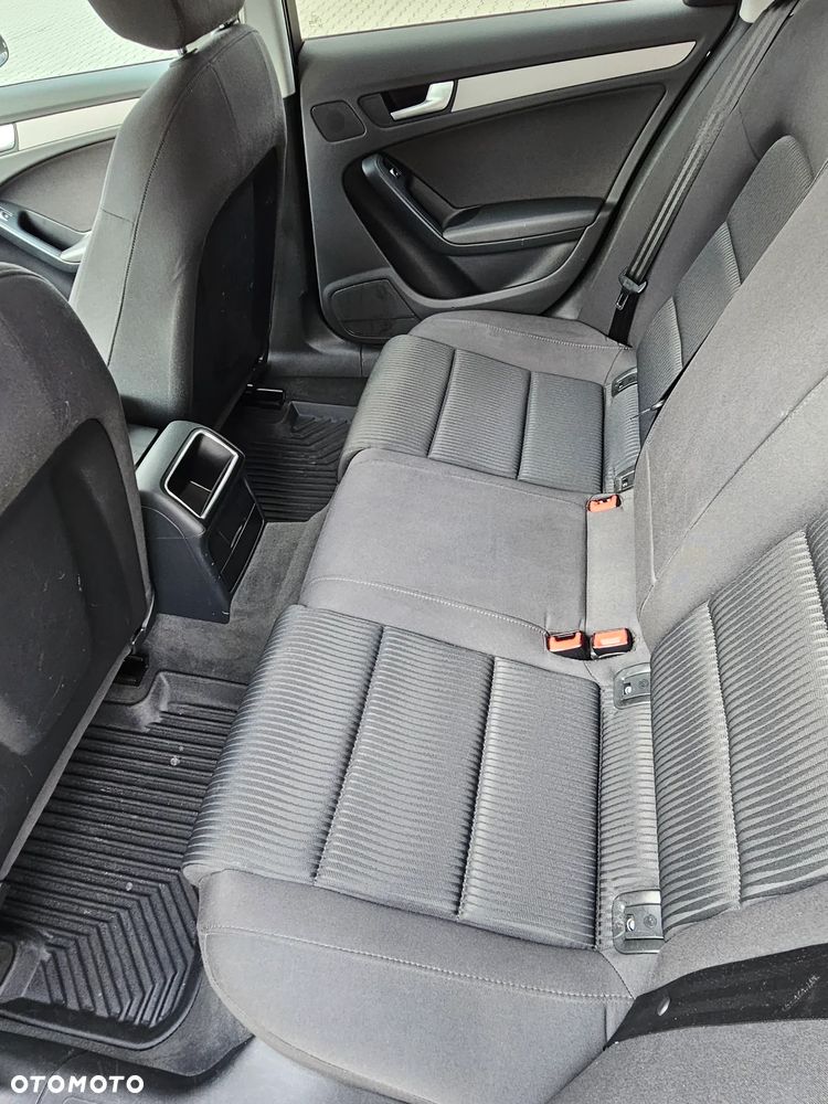 Audi A4 Avant 2.0 TDI - 12