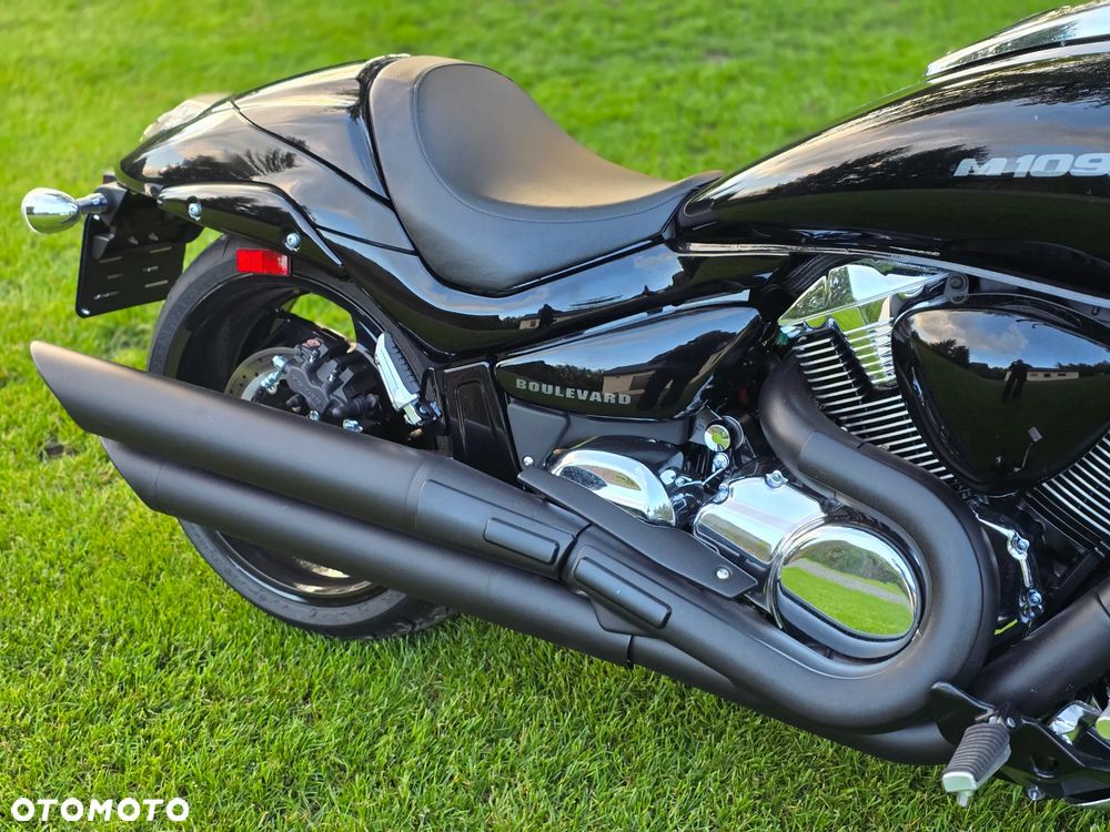 Suzuki Boulevard - 21