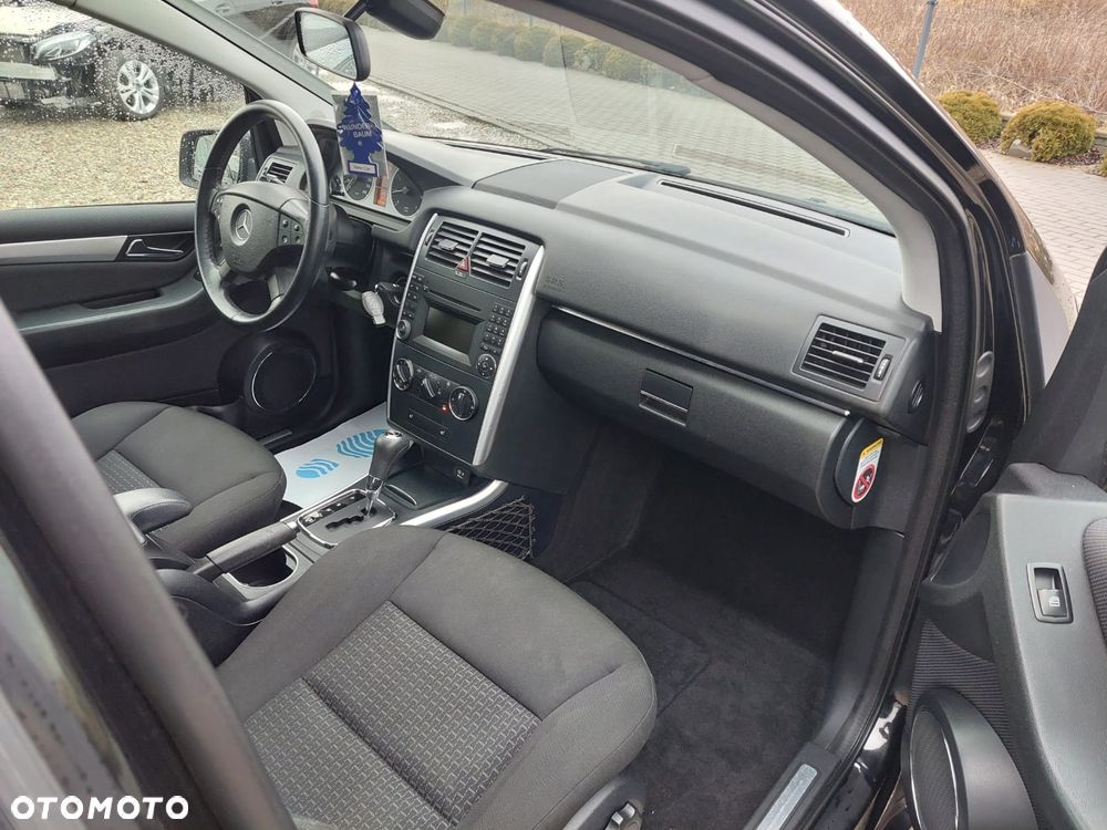 Mercedes-Benz Klasa B 180 Autotronic - 8