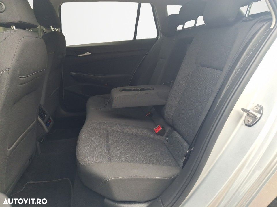 Volkswagen Golf - 13