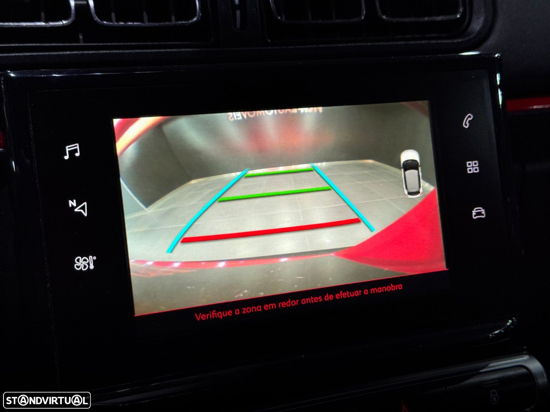 Citroën C3 1.2 PureTech Shine - 25