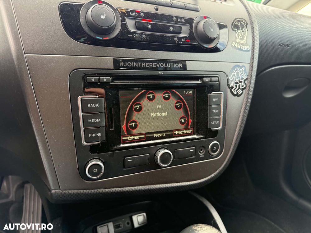 Seat Leon 2.0 TDI FR DSG - 6